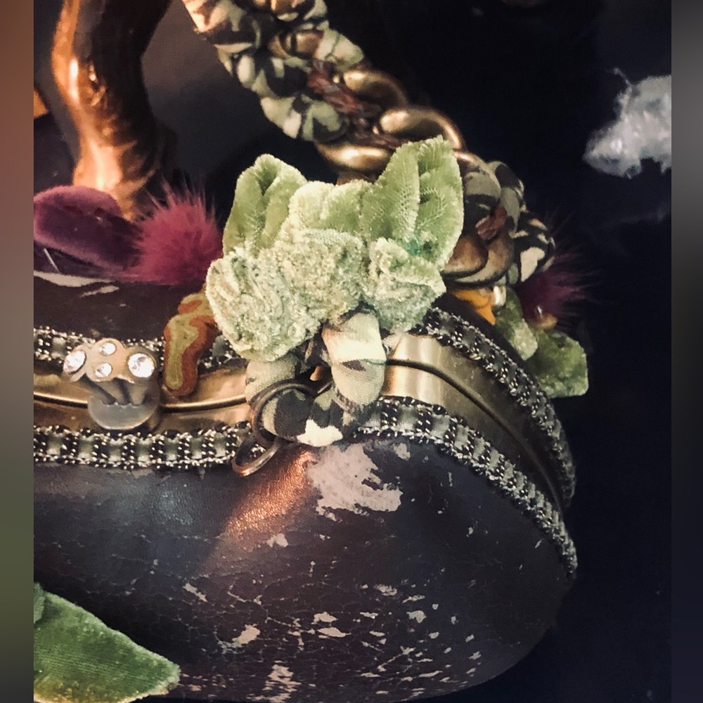 ((SPECIAL PURSE For VERY SPECIAL FRIEND)) Mary Frances Velvet FloraL Women's BAG - Picture 14 of 14